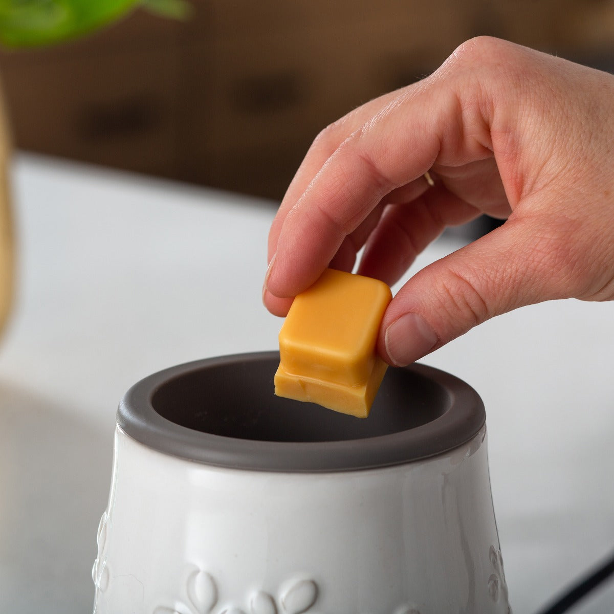 Black Dipped Flip Dish Wax Warmer/Melter